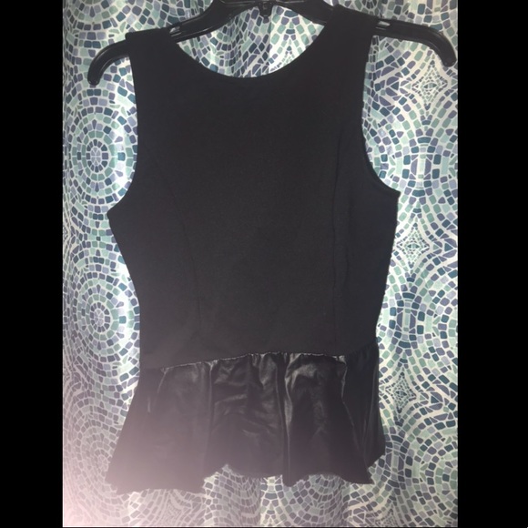 Form fitting black tank with leather accent - Picture 3 of 4